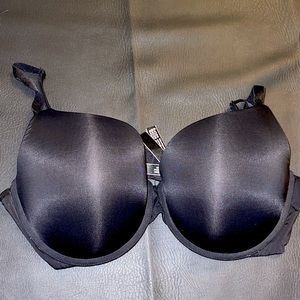 Victoria’s Secret Black Bra 40D